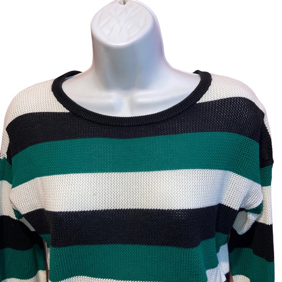 THE LIMITED Open Weave Knit Striped Green White Black Sweater - Women’s Small - Picture 8 of 13